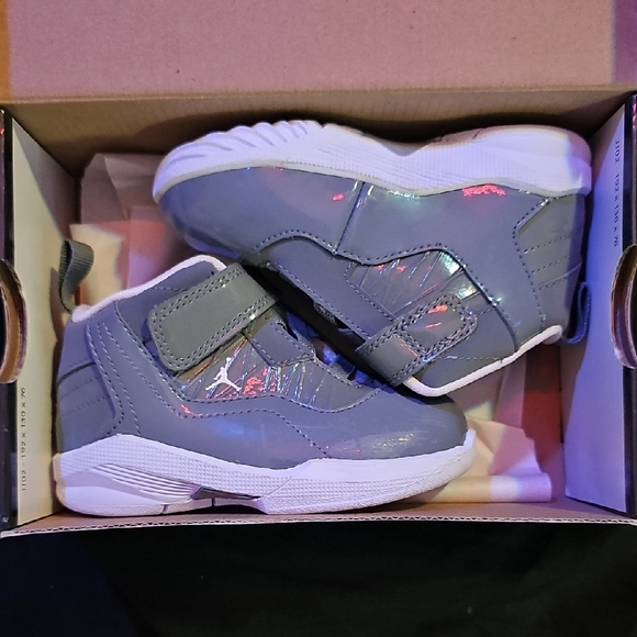 *Brand New* Jordan Melo M8s - Picture 9 of 10